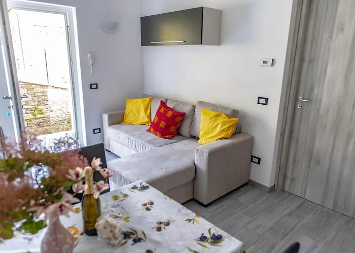 Michael Nicolo * Oggebbio